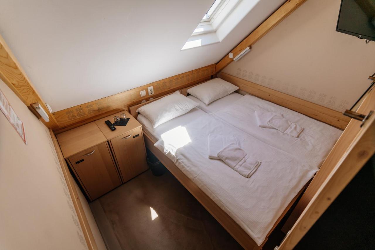 Gluten Free Bed & Breakfast Dezela Okusov Liubliana Exterior foto
